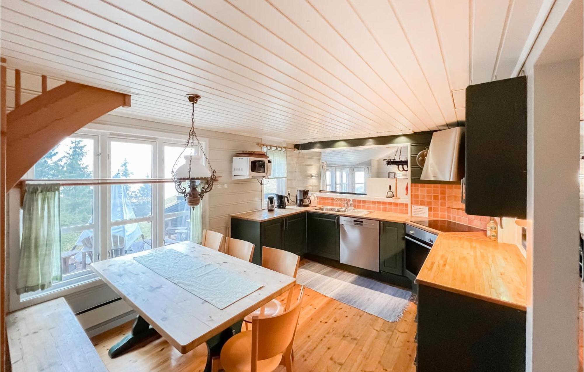 Awesome Home In Oyer With House A Mountain View Eksteriør bilde